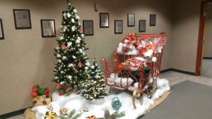 large holiday sleigh display